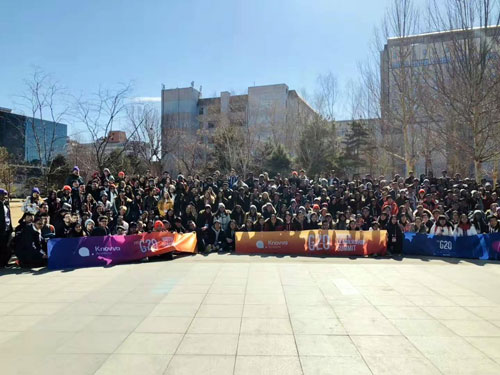 Large G20 group photo