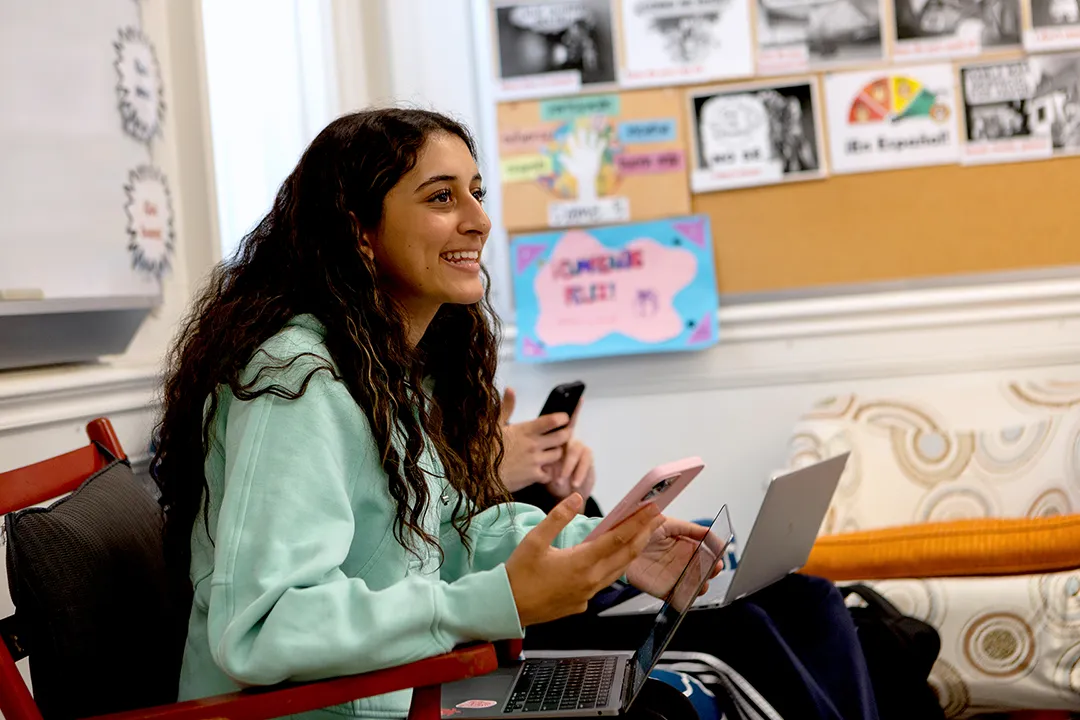 Rivermont Collegiate student in Spanish class.